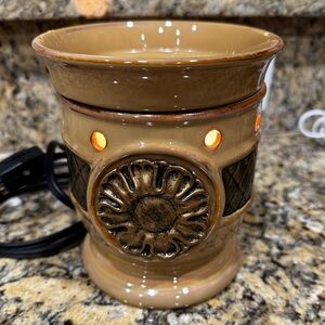 Scentsy Warmer Fire Toscana Sunflower Tan Brown Bronze Full Size Warmer